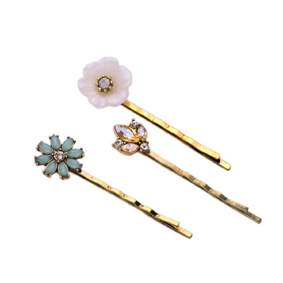 Last! πΈ Antiqued Gold Crystal Flower Hair Pins - Picture 7 of 8